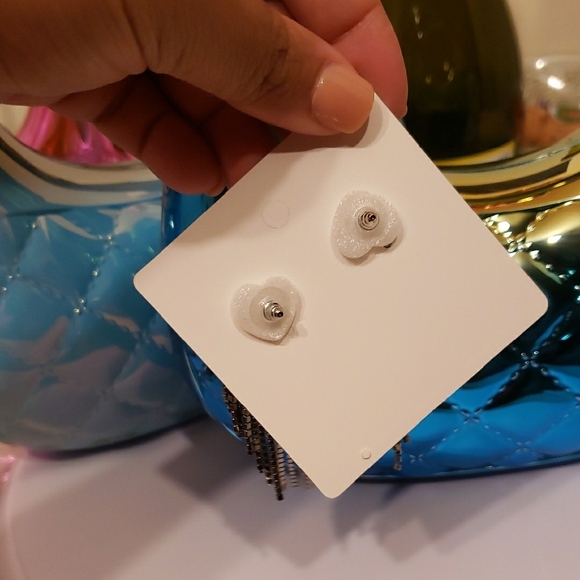 Elegant Blue and Green Leaf Earrings - Picture 6 of 8